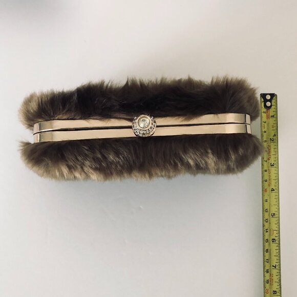 Joan Rivers Brown faux fur clutch with removeable chain strap - Picture 5 of 13